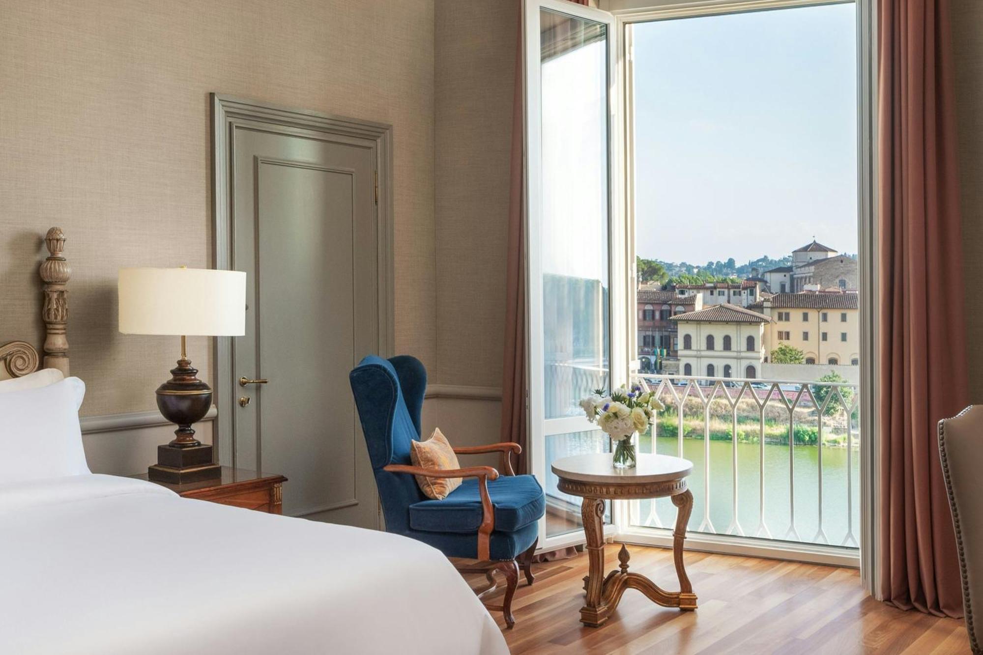 Premium Larger King Room River View